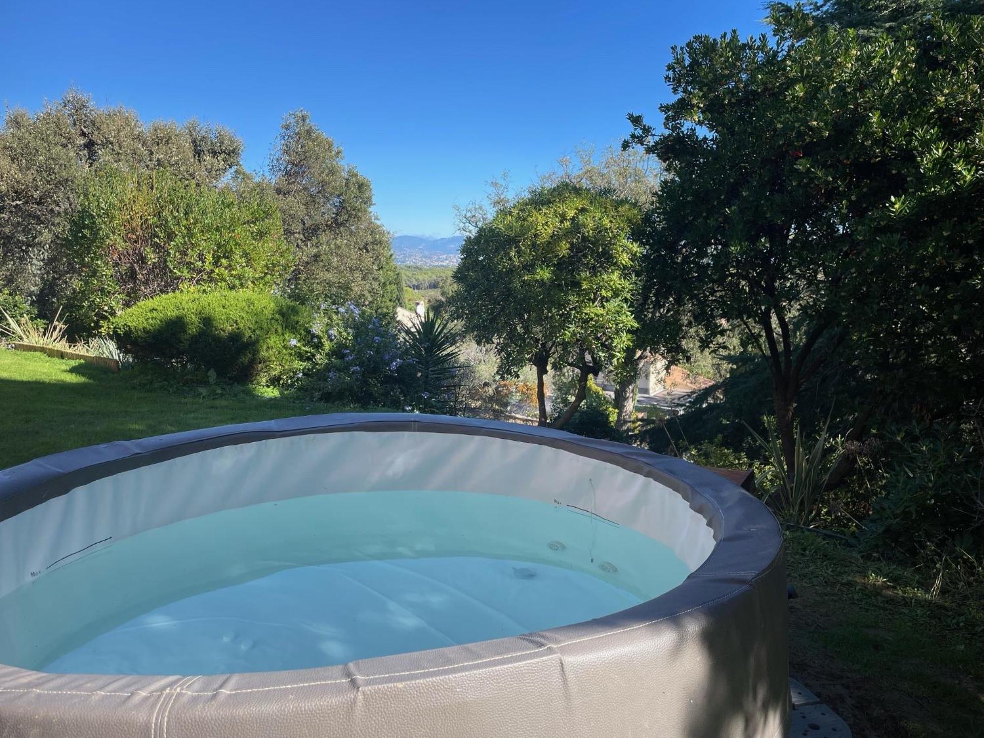 Domaine Des Tuilieres Avec Piscine Villa วาลูริส ภายนอก รูปภาพ